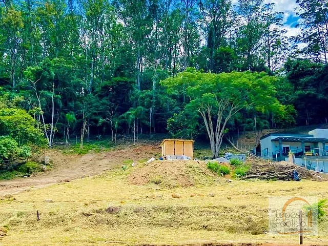 Terreno com 800m², à venda, no bairro Nova Gardênia em Atibaia