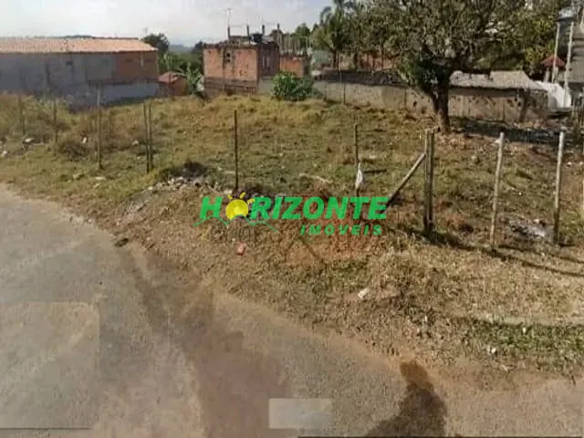 Terreno com 918m², à venda, no bairro Santa Cecília em São José dos Campos