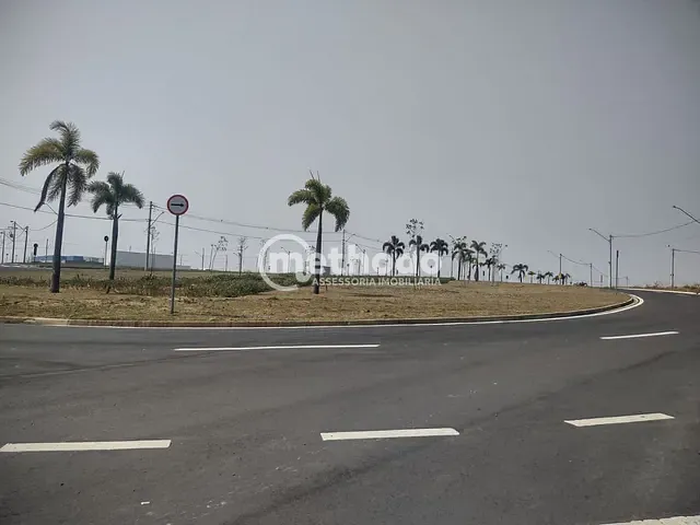 Terreno com 358m², à venda, no bairro Jardim Nova Esperanca em Campinas