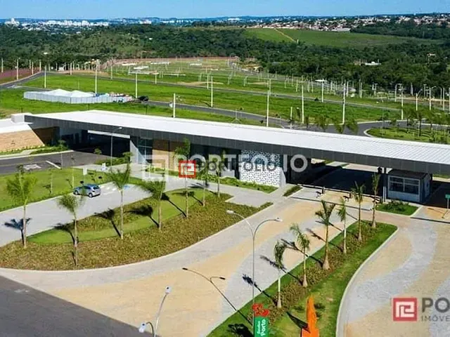 Terreno com 309m², à venda, no bairro  Jardins Porto  em Senador Canedo