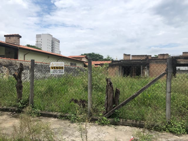 Terreno com 720m², à venda, no bairro Jardim Residencial Doutor Lessa em Pindamonhangaba