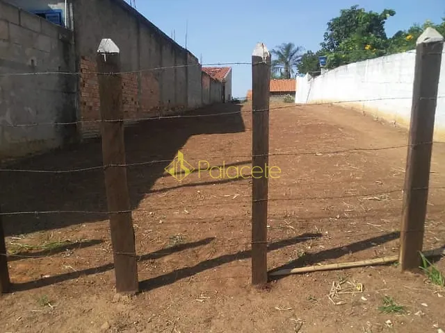 Terreno com 335m², à venda, no bairro Campinas em Pindamonhangaba