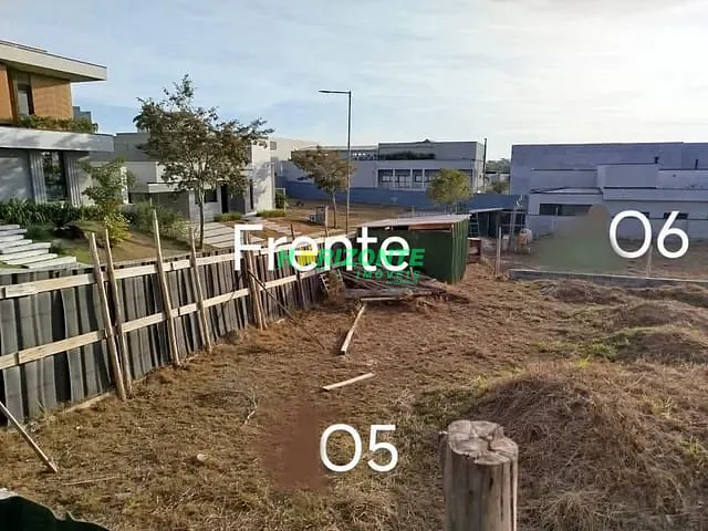 Terreno com 600m², à venda, no bairro Condomínio Residencial Colinas do Paratehy em São José dos Campos