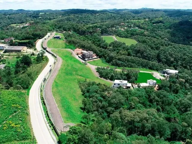 Terreno à venda, no bairro Campo Magro em Campo Magro
