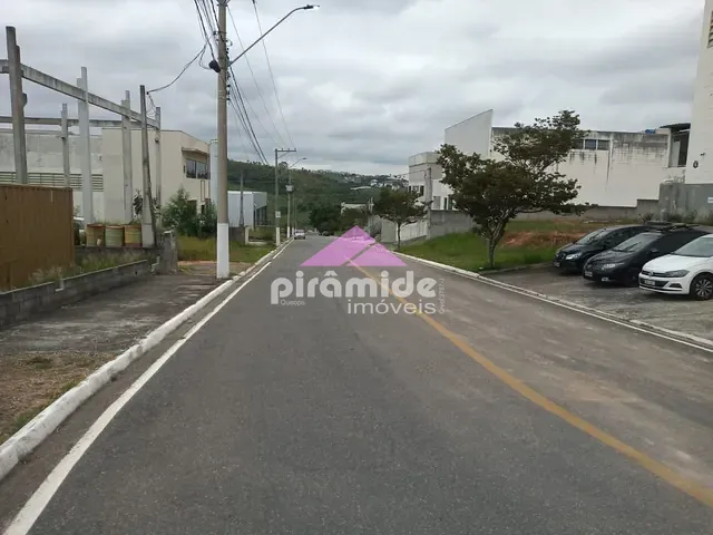 Terreno com 1799m², à venda, no bairro Jardim Califórnia em Jacareí