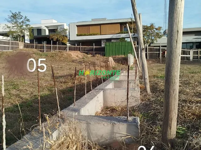 Terreno com 600m², à venda, no bairro Condomínio Residencial Colinas do Paratehy em São José dos Campos