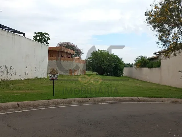 Terreno com 647m², à venda, no bairro Residencial Flor D'Aldeia em Holambra