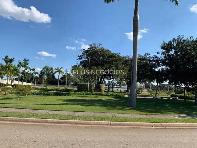 Terreno com 1341m², à venda, no bairro Condomínio Fazenda Jequitibá em Sorocaba