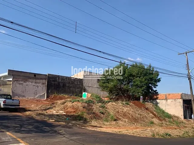 Terreno com 321m², à venda, no bairro Ouro Branco em Londrina