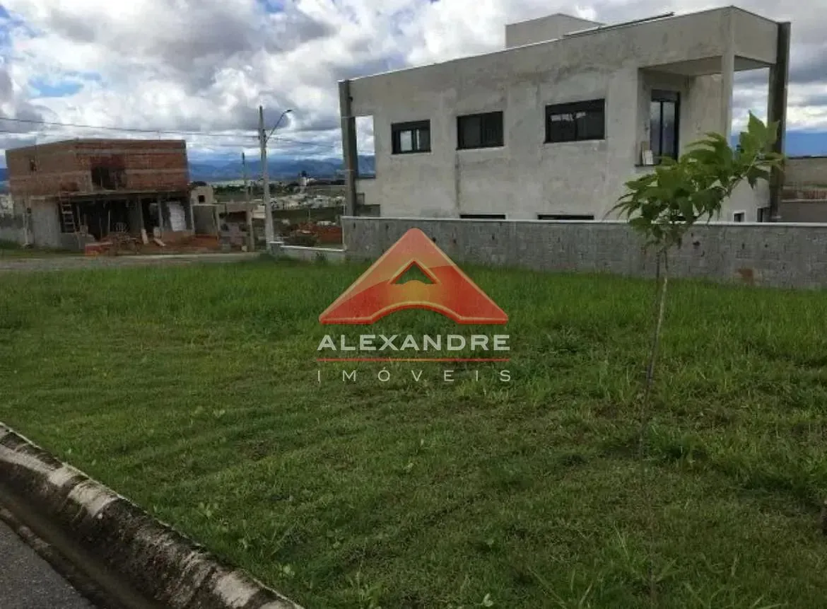 Terreno, 332 m² - Foto 1