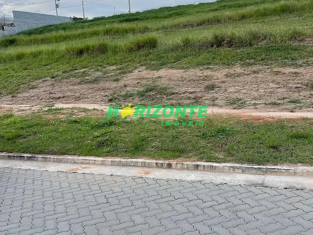 Terreno com 330m², à venda, no bairro Urbanova em São José dos Campos