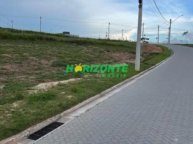 Terreno com 330m², à venda, no bairro Urbanova em São José dos Campos