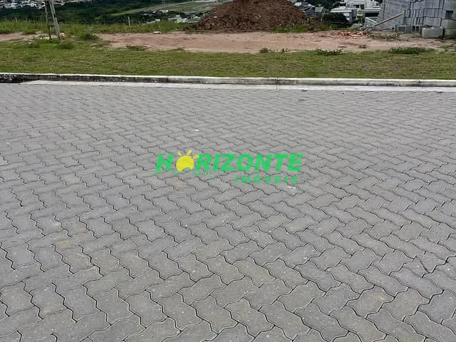 Terreno com 330m², à venda, no bairro Urbanova em São José dos Campos