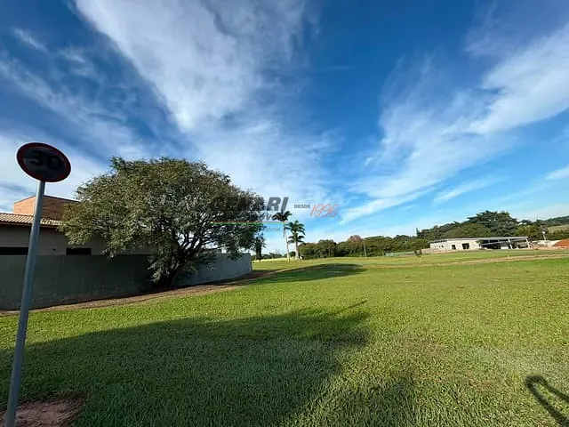 Terreno com 1000m², à venda, no bairro Jardim Indaiatuba Golf em Indaiatuba