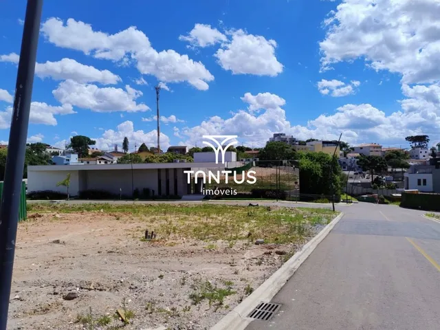 Terreno à venda, no bairro Pilarzinho em Curitiba