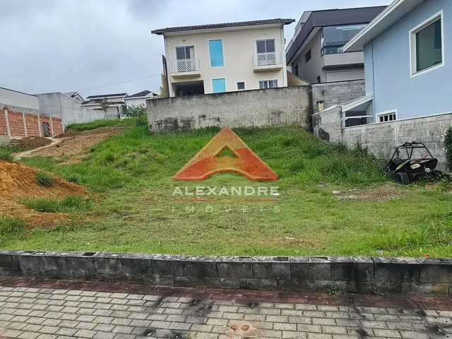 Terreno com 399m², à venda, no bairro Condomínio Residencial Mantiqueira em São José Dos Campos