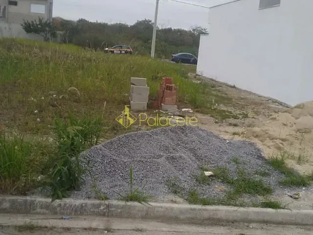 Terreno à venda, no bairro Loteamento Santa Clara em Pindamonhangaba