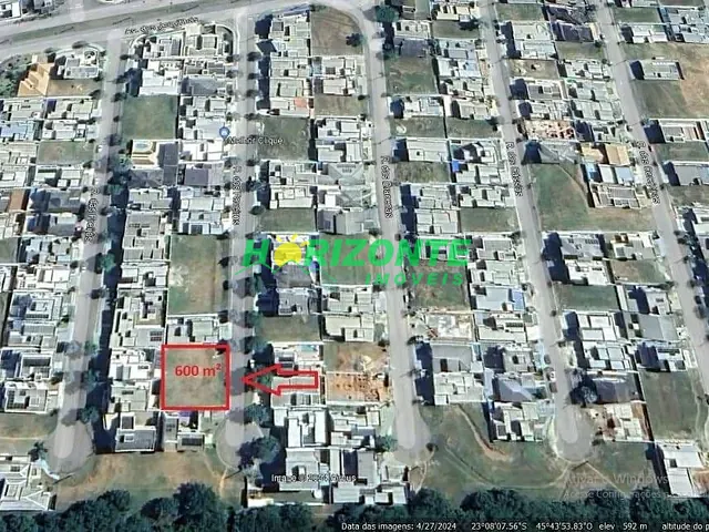 Terreno com 600m², à venda, no bairro Bairro do Grama em Caçapava