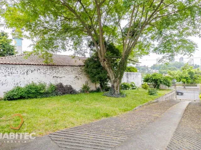 Terreno com 594m², à venda, no bairro Mercês em Curitiba