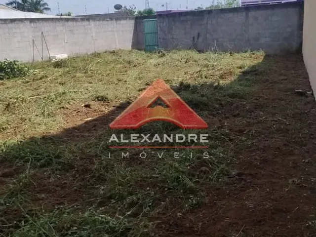 Terreno com 238m², à venda, no bairro Residencial Santa Paula em Jacareí