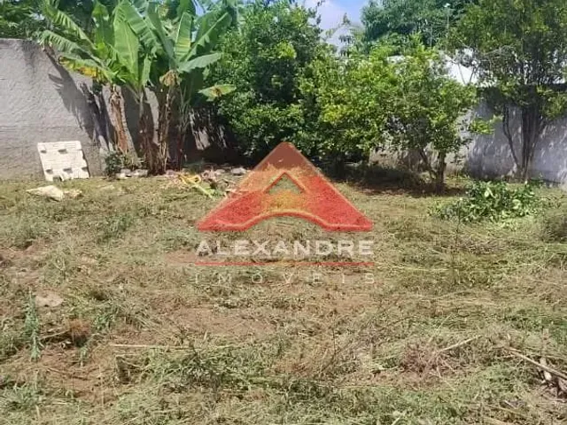 Terreno com 238m², à venda, no bairro Residencial Santa Paula em Jacareí