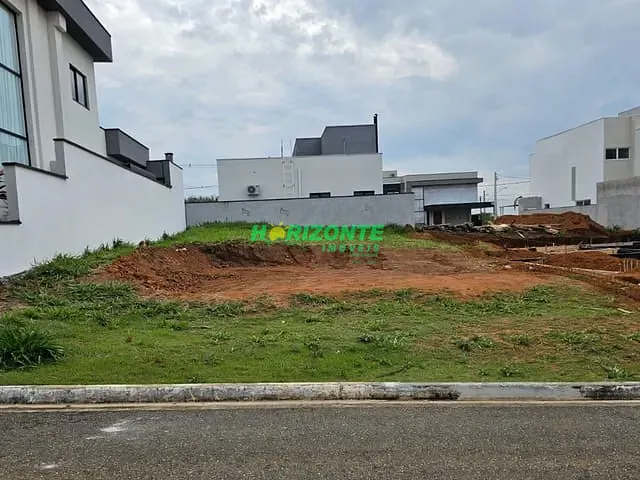 Terreno com 252m², à venda, no bairro Loteamento Floresta em São José dos Campos