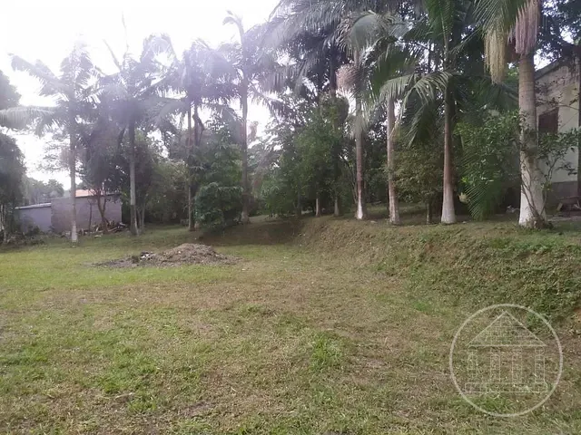 Terreno com 255m², à venda, no bairro Recanto Campina Verde em Embu-Guaçu
