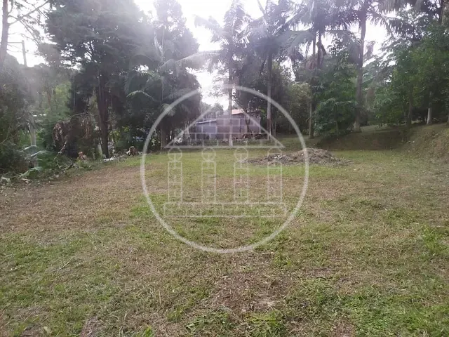 Terreno com 255m², à venda, no bairro Recanto Campina Verde em Embu-Guaçu