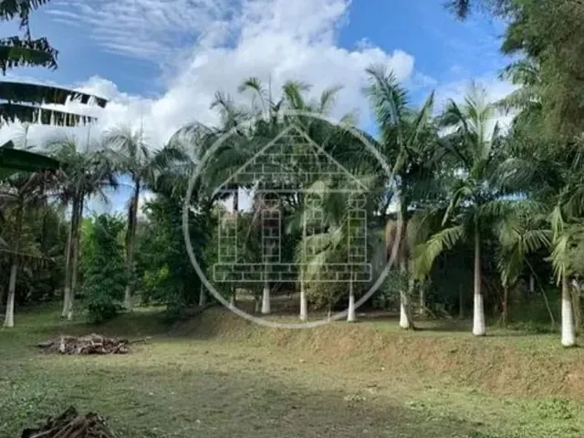 Terreno com 255m², à venda, no bairro Recanto Campina Verde em Embu-Guaçu