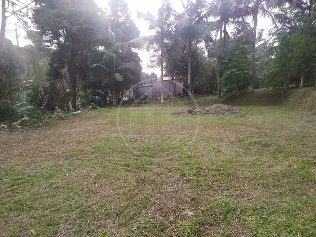 Terreno com 255m², à venda, no bairro Recanto Campina Verde em Embu-Guaçu