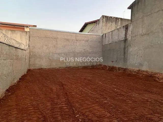 Terreno com 250m², à venda, no bairro Jardim São Carlos em Sorocaba