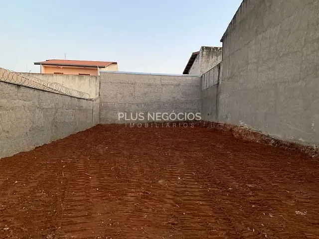 Terreno com 250m², à venda, no bairro Jardim São Carlos em Sorocaba