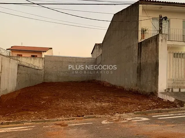 Terreno com 250m², à venda, no bairro Jardim São Carlos em Sorocaba