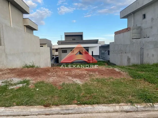 Terreno com 250m², à venda, no bairro Bairro da Floresta em São José Dos Campos