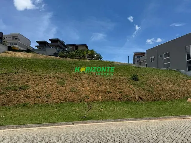 Terreno com 798m², à venda, no bairro Condomínio Reserva do Paratehy em São José dos Campos
