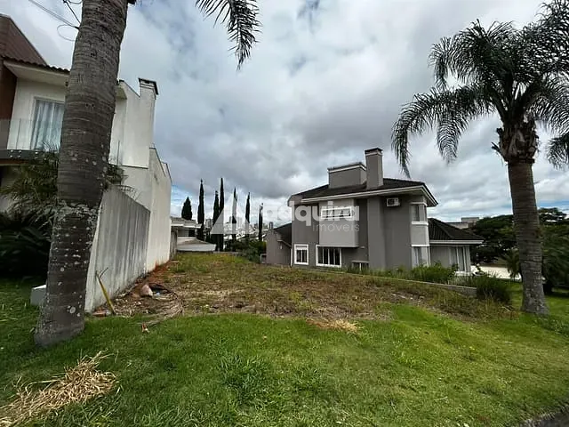 Terreno com 300m², à venda, no bairro Oficinas em Ponta Grossa