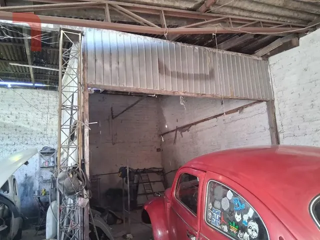 Terreno à venda, no bairro Campo Comprido em Curitiba