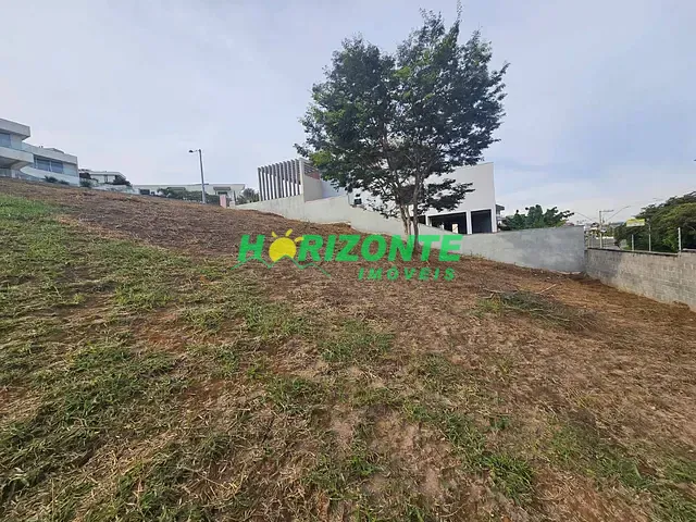 Terreno com 753m², à venda, no bairro Urbanova em São José dos Campos
