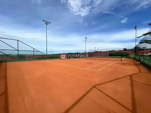 Terreno com 360m², à venda, no bairro Jardins Nápoles em Senador Canedo