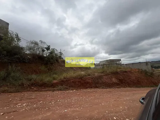 Terreno com 343m², à venda, no bairro Estância Climatérica Ypê em Jarinu