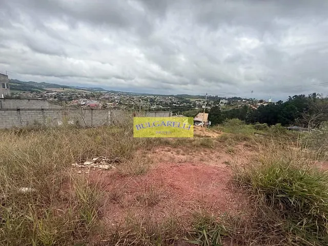 Terreno com 343m², à venda, no bairro Estância Climatérica Ypê em Jarinu