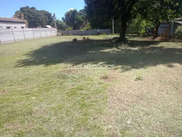 Terreno com 1000m², à venda, no bairro Centro em Salto de Pirapora