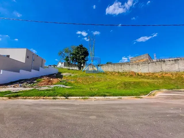 Terreno com 538m², à venda, no bairro Villaggio Piu Verdi em Itatiba