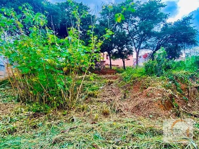 Terreno com 513m², à venda, no bairro Vila Olga em Atibaia