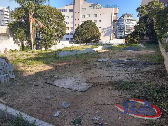 Terreno para alugar, no bairro Ahú em Curitiba