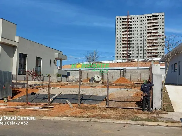 Terreno com 451m², à venda, no bairro Urbanova em São José dos Campos