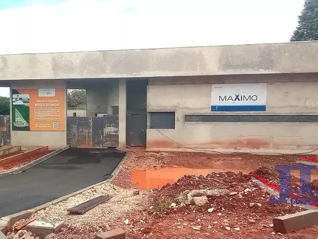 Terreno à venda, no bairro São Lourenço em Curitiba