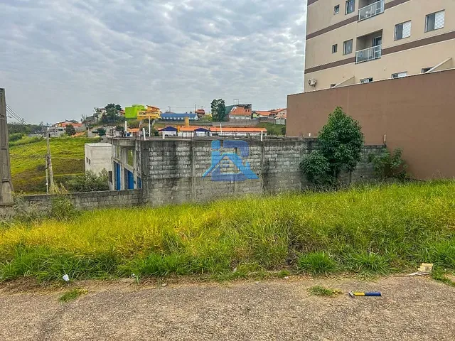 Terreno com 253m², à venda, no bairro Jardim Galetto em Itatiba