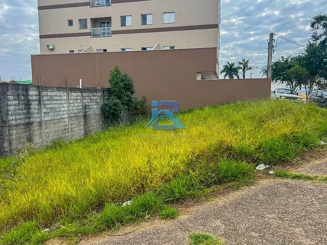 Terreno com 253m², à venda, no bairro Jardim Galetto em Itatiba