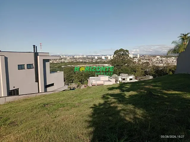 Terreno com 823m², à venda, no bairro Condomínio Reserva do Paratehy Sul em São José dos Campos